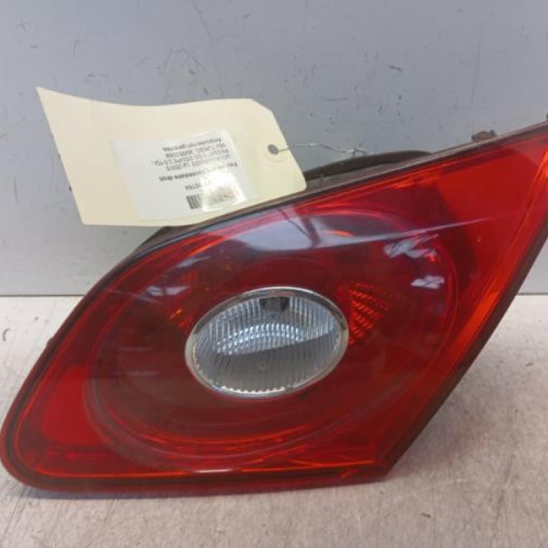 Feu arriere secondaire droit (feux) VOLKSWAGEN PASSAT 5 Feu arriere secondaire droit (feux) VOLKSWAGEN PASSAT 5