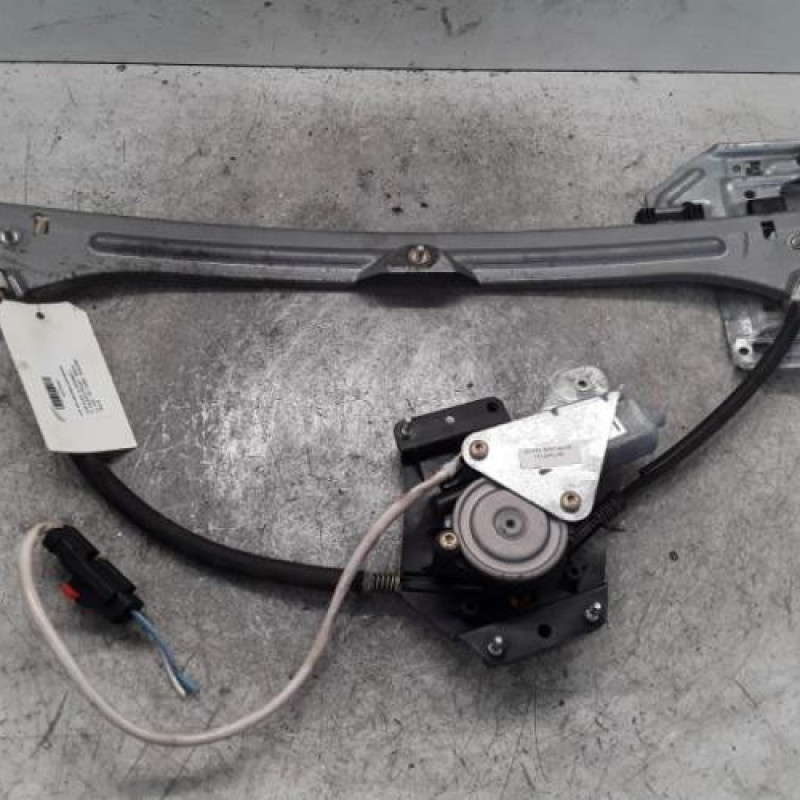 Leve vitre electrique avant gauche CHRYSLER PT CRUISER