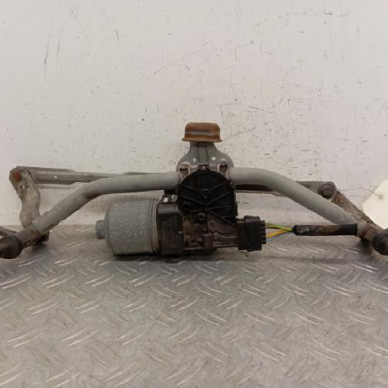 Moteur essuie glace avant PEUGEOT 208 1