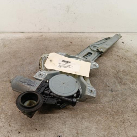Leve vitre electrique avant droit TOYOTA YARIS 2 Photo n°1