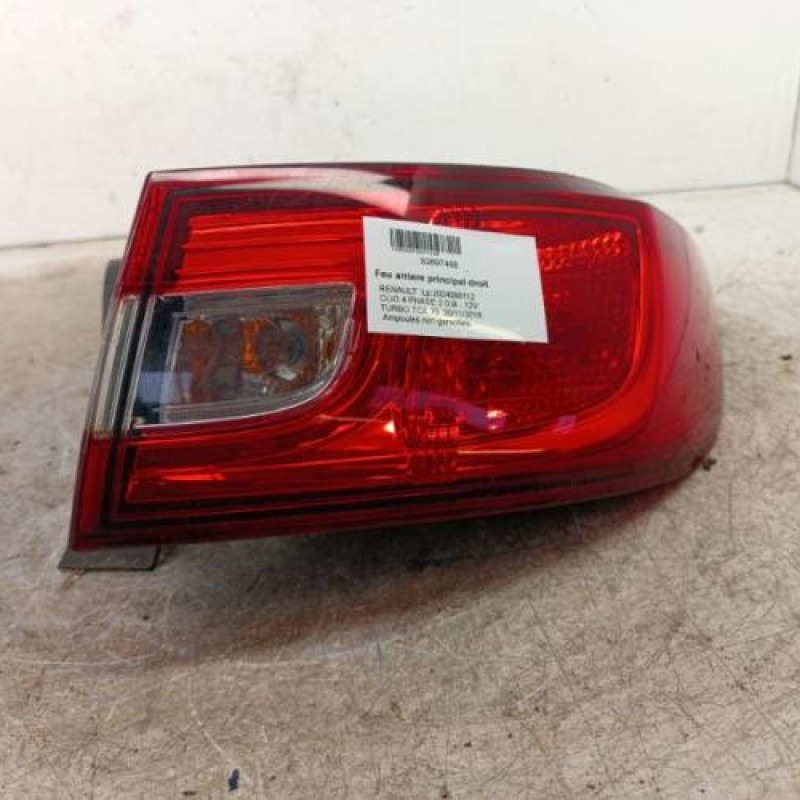 Feu arriere principal droit (feux) RENAULT CLIO 4 Feu arriere principal droit (feux) RENAULT CLIO 4