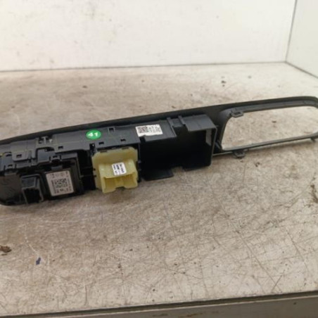 Interrupteur de leve vitre avant gauche RENAULT CLIO 4