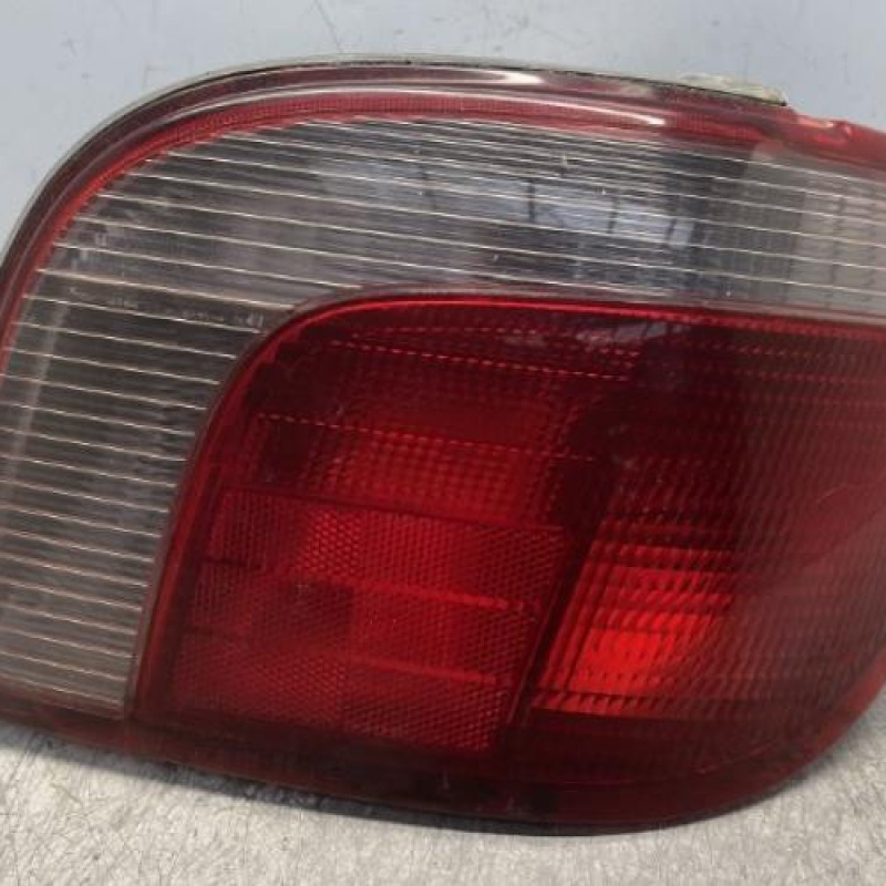 Feu arriere principal droit (feux) TOYOTA YARIS 1 Feu arriere principal droit (feux) TOYOTA YARIS 1