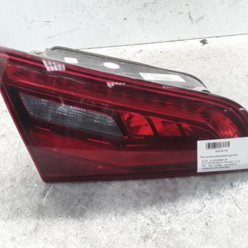 Feu arriere secondaire gauche (feux) AUDI A3 3 Feu arriere secondaire gauche (feux) AUDI A3 3