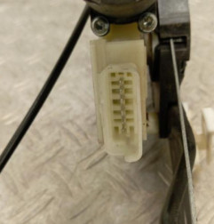 Leve vitre electrique avant droit PEUGEOT 308 2 SW Photo n°5