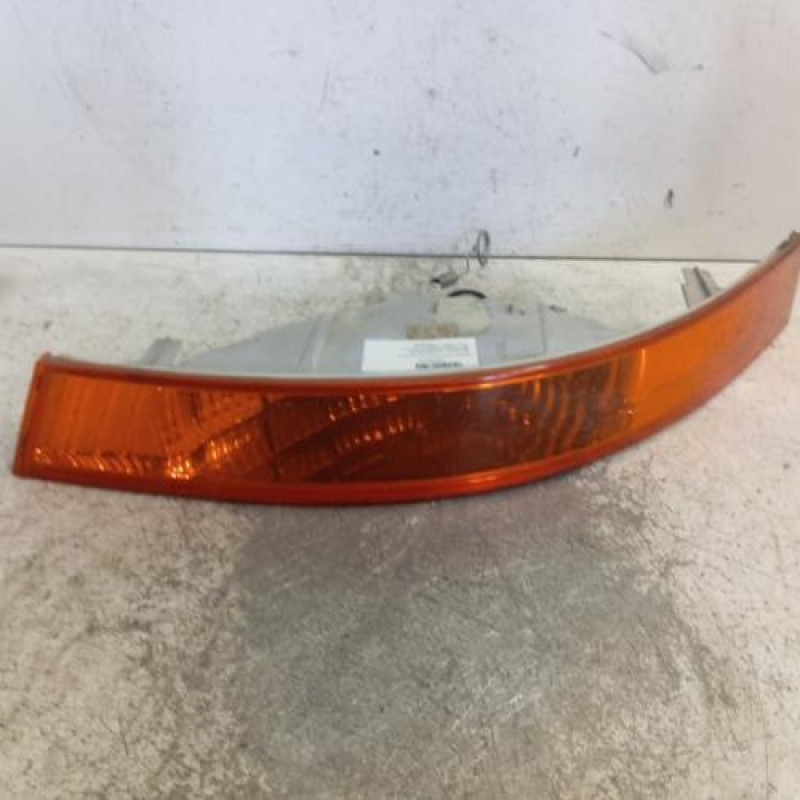 Optique avant secondaire gauche (feux)(clignotant) RENAULT MASTER 2