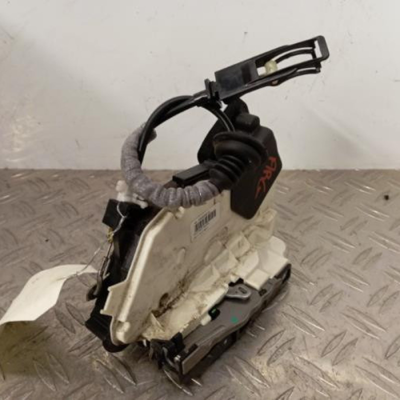Serrure arriere gauche VOLKSWAGEN POLO 5 Serrure arriere gauche VOLKSWAGEN POLO 5