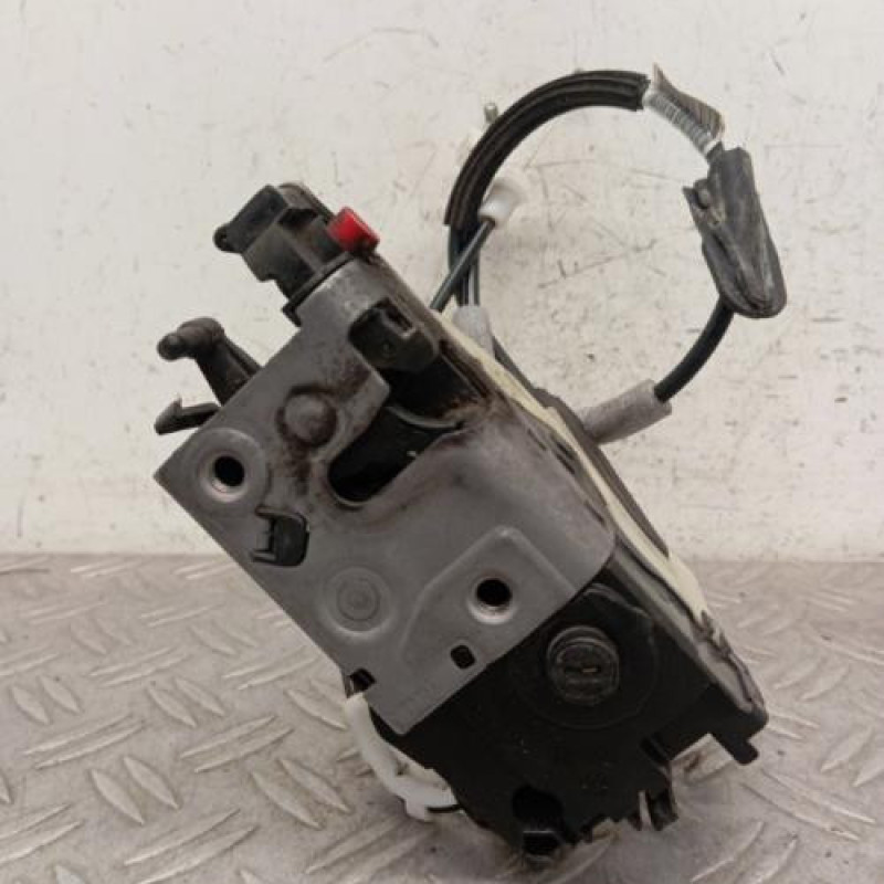 Serrure arriere gauche PEUGEOT 208 1 Serrure arriere gauche PEUGEOT 208 1