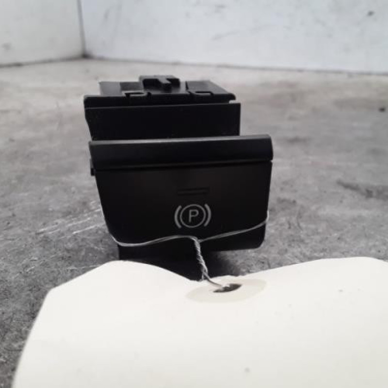 Poignee electrique frein a main AUDI A3 3