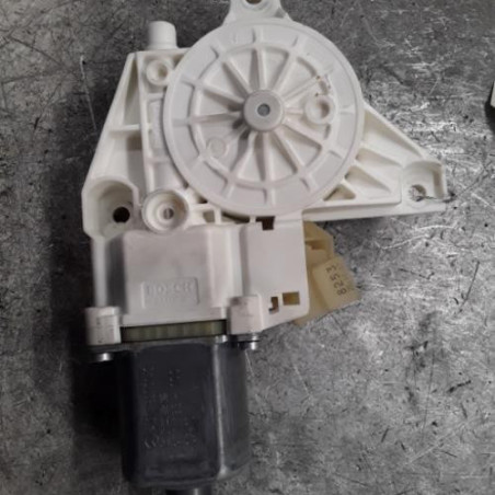 Moteur leve vitre avant gauche MERCEDES CLASSE C 204