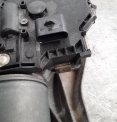 Moteur essuie glace avant MERCEDES CLASSE C 204 Photo n°3