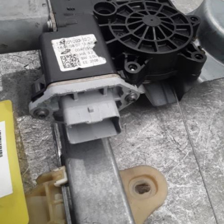 Leve vitre electrique avant gauche RENAULT CLIO 4