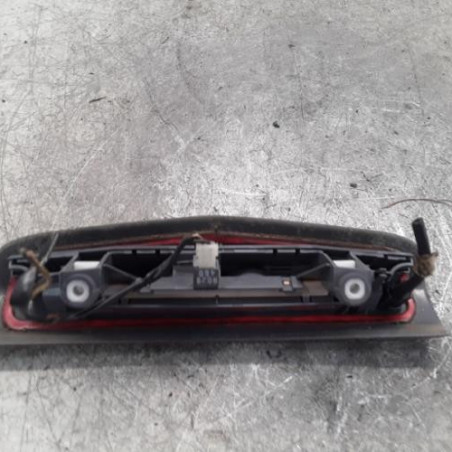 Feu arriere stop central OPEL CORSA D