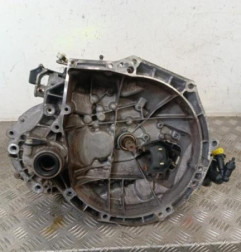 Boite de vitesses PEUGEOT 208 1 Photo n°1