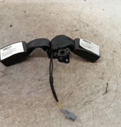 Attache ceinture arriere droit RENAULT CLIO 4 Photo n°1