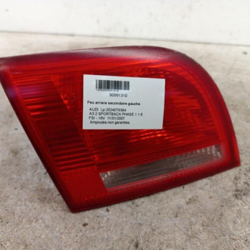 Feu arriere secondaire gauche (feux) AUDI A3 2 Feu arriere secondaire gauche (feux) AUDI A3 2