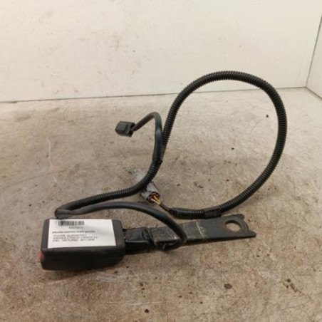 Attache ceinture avant gauche TOYOTA AVENSIS 2 Photo n°1