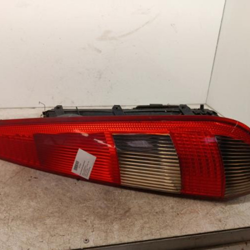 Feu arriere principal droit (feux) FORD FIESTA 5