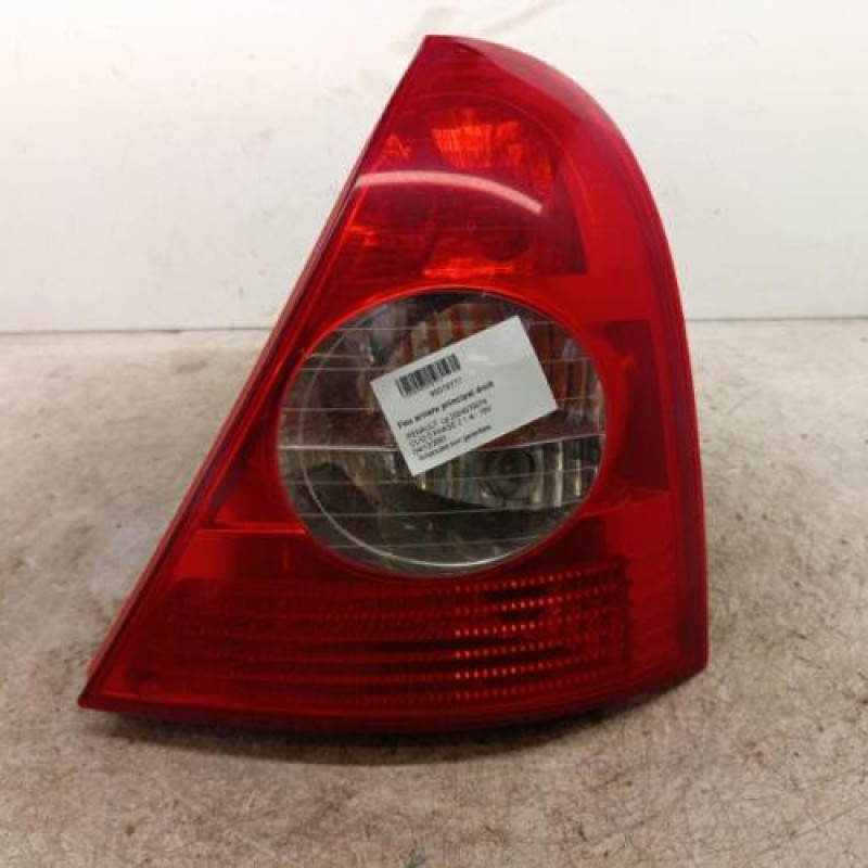 Feu arriere principal droit (feux) RENAULT CLIO 2 Feu arriere principal droit (feux) RENAULT CLIO 2
