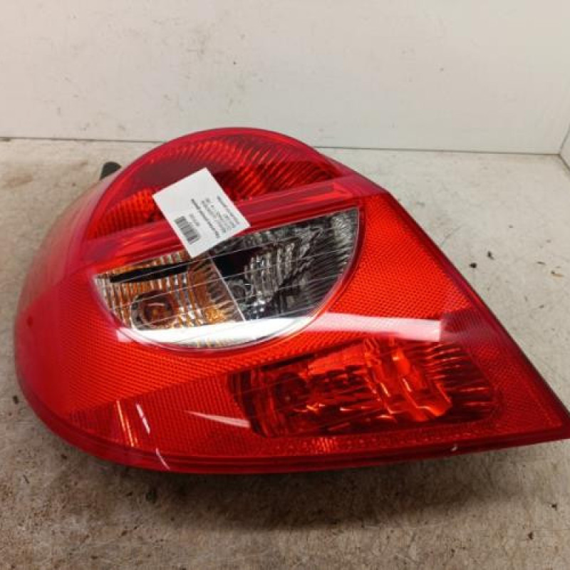 Feu arriere principal gauche (feux) RENAULT CLIO 3 Feu arriere principal gauche (feux) RENAULT CLIO 3