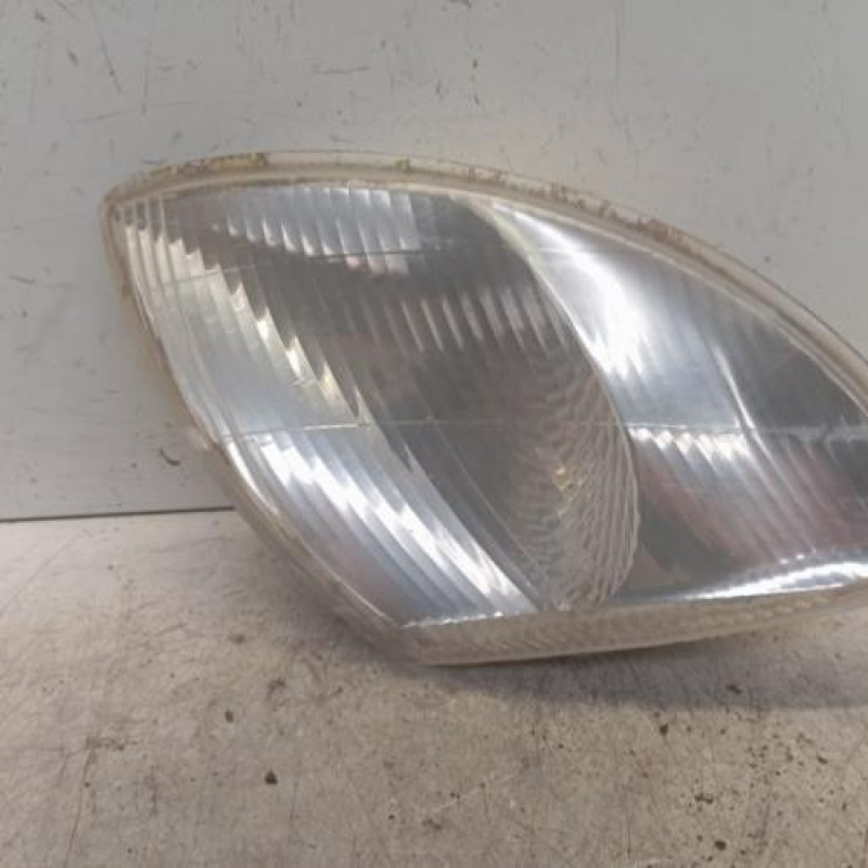 Optique avant secondaire droit (feux)(clignotant) RENAULT MEGANE 1