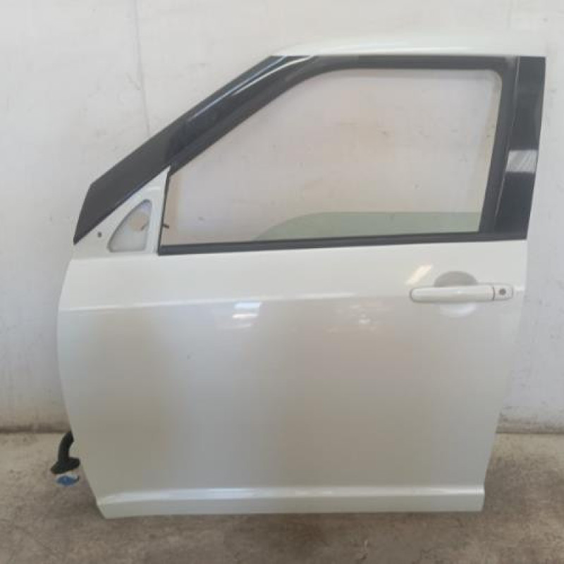 Porte avant gauche SUZUKI SWIFT 3 Porte avant gauche SUZUKI SWIFT 3