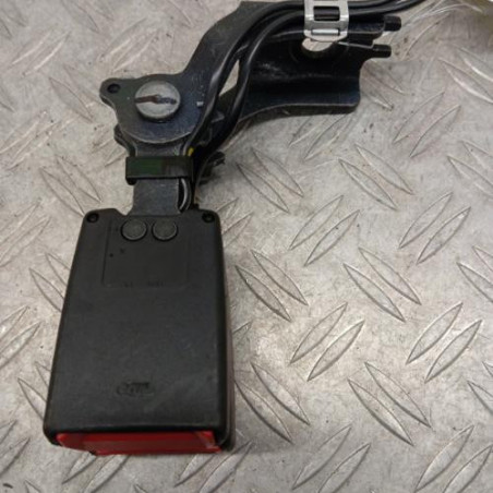 Attache ceinture arriere droit PEUGEOT 308 2 SW