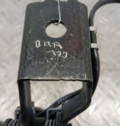 Attache ceinture arriere droit PEUGEOT 308 2 SW Photo n°3