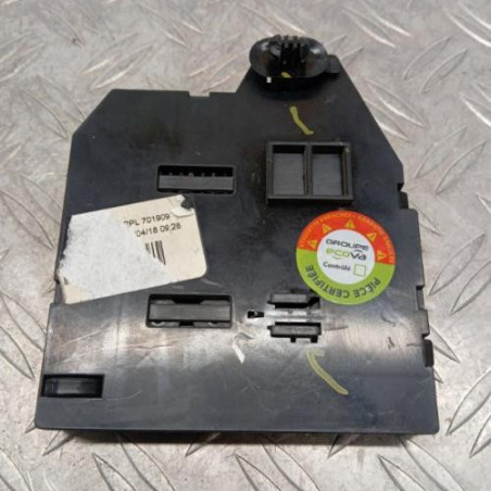 Porte fusible PEUGEOT 3008 2