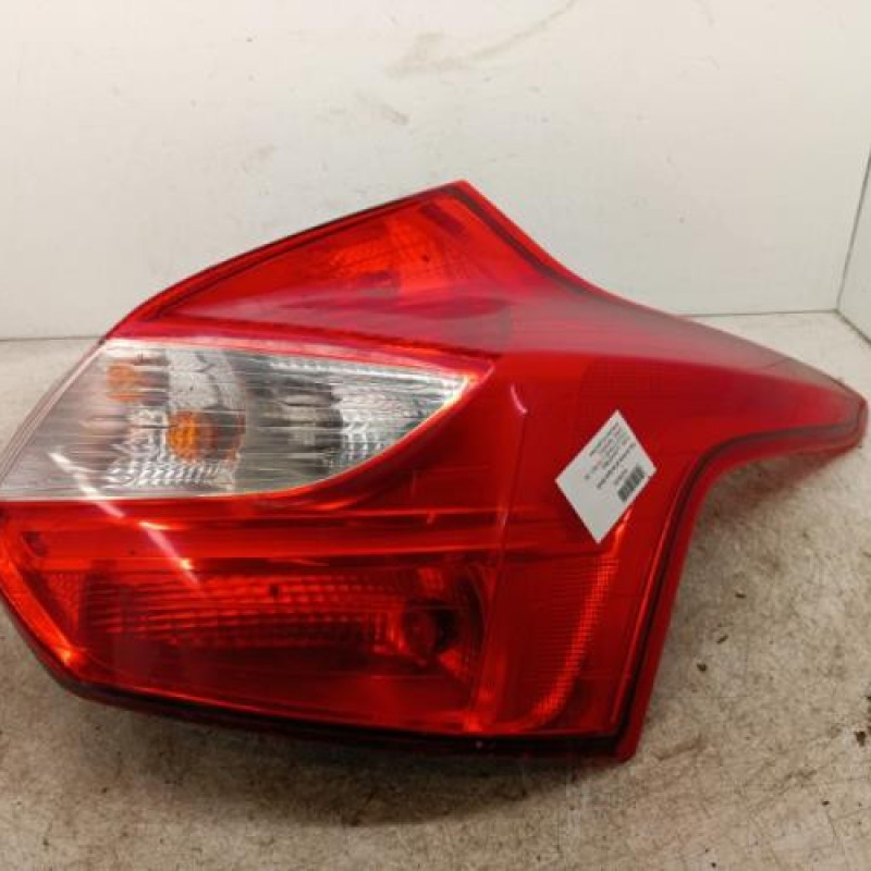 Feu arriere principal droit (feux) FORD FOCUS 3 Feu arriere principal droit (feux) FORD FOCUS 3