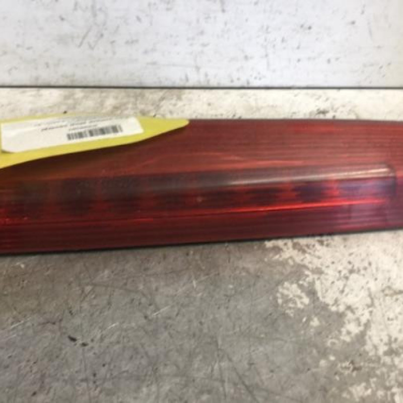 Feu arriere stop central OPEL ZAFIRA B
