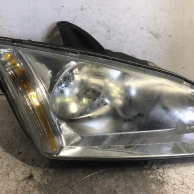 Optique avant principal droit (feux)(phare) FORD FOCUS 2