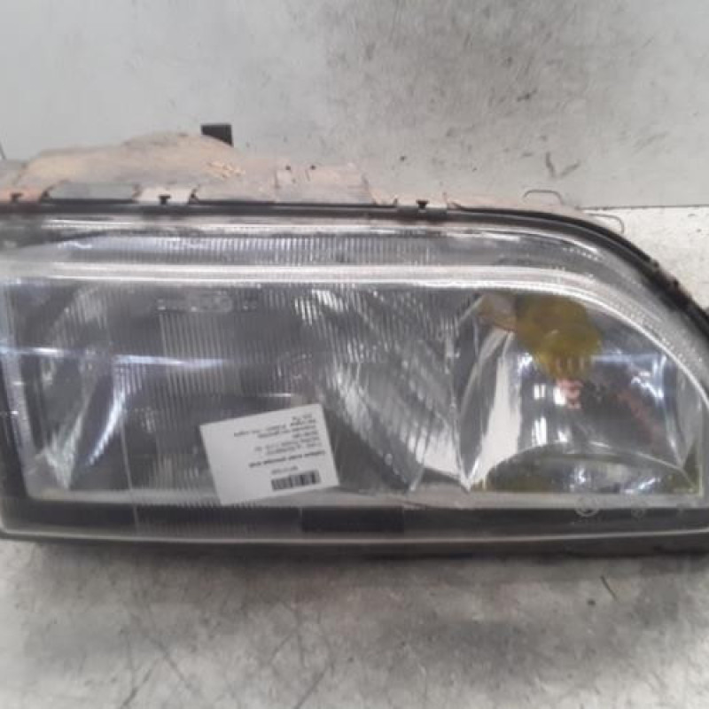 Optique avant principal droit (feux)(phare) FORD SIERRA