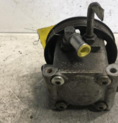 Pompe de direction FORD FOCUS 1 Photo n°4
