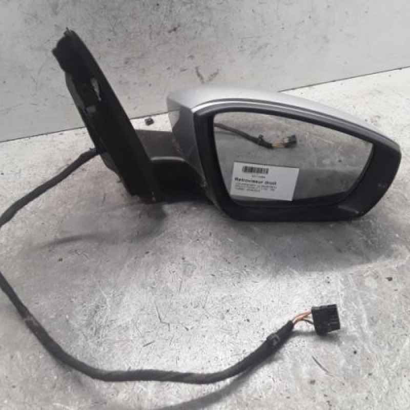 Retroviseur droit VOLKSWAGEN POLO 5