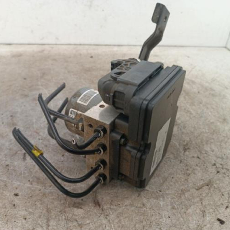 Bloc ABS (freins anti-blocage) HYUNDAI I 20 3 Bloc ABS (freins anti-blocage) HYUNDAI I 20 3