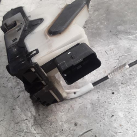 Serrure avant gauche PEUGEOT 2008 1