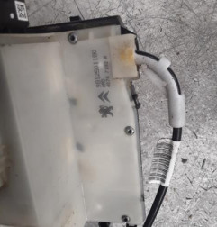 Serrure arriere droit PEUGEOT 2008 1