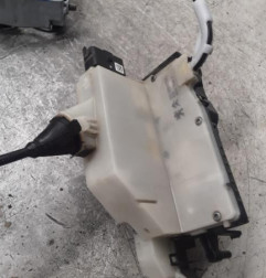 Serrure avant droit PEUGEOT 2008 1
