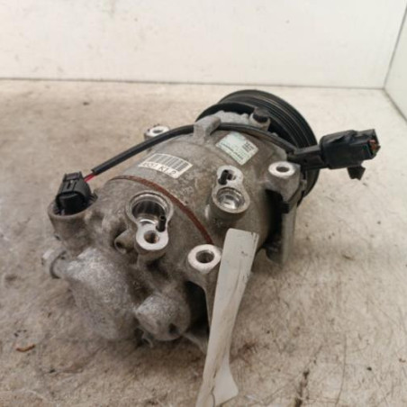 Compresseur clim HYUNDAI I 20 3 Photo n°1