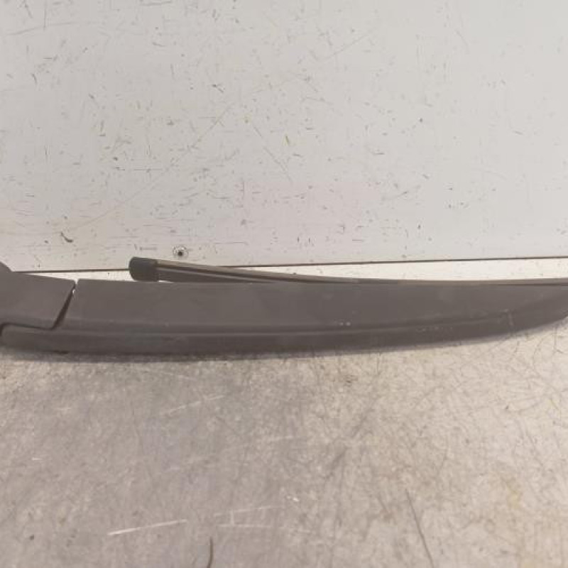 Bras essuie glace arriere RENAULT CLIO 4