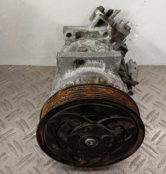 Compresseur clim RENAULT CLIO 4 Photo n°1