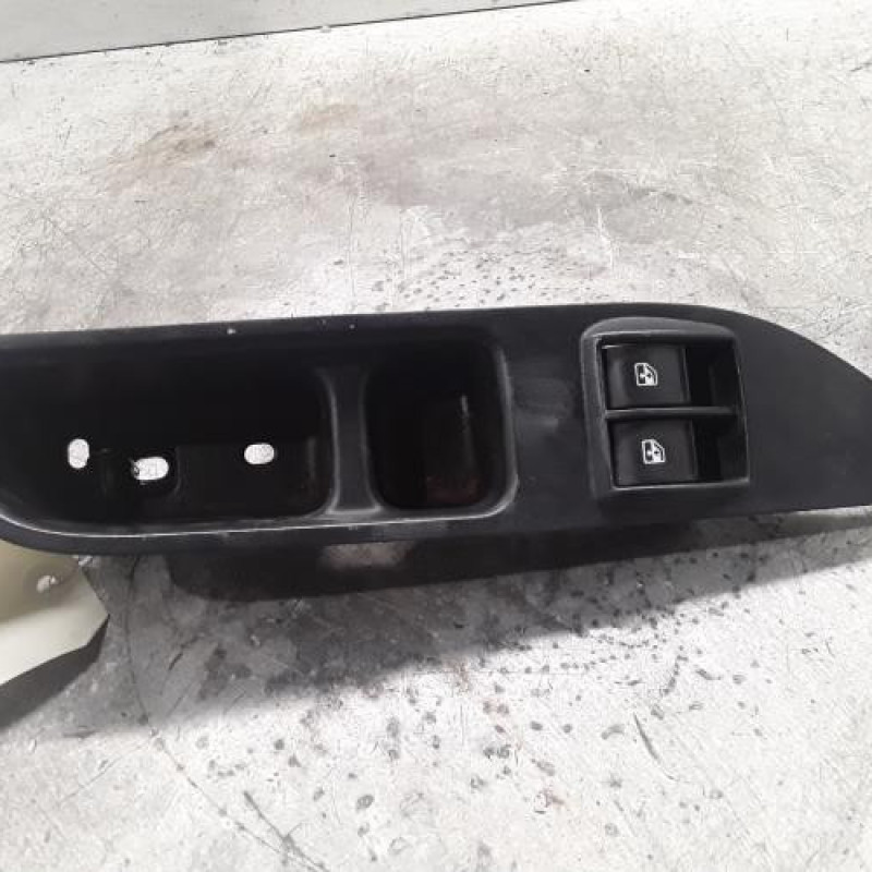 Interrupteur de leve vitre avant gauche FIAT TIPO 2