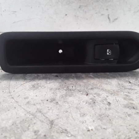 Interrupteur de leve vitre arriere droit RENAULT GRAND MODUS Photo n°1