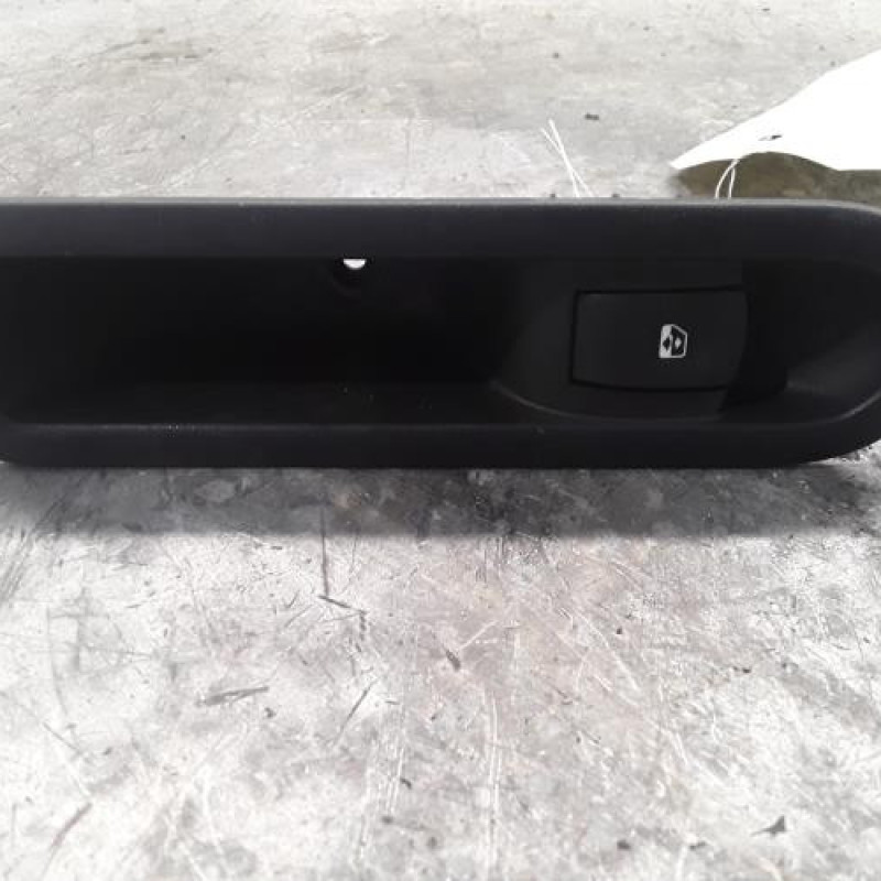 Interrupteur de leve vitre arriere gauche RENAULT GRAND MODUS