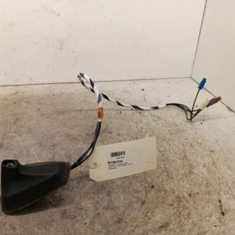 Antenne RENAULT CLIO 5 Antenne RENAULT CLIO 5