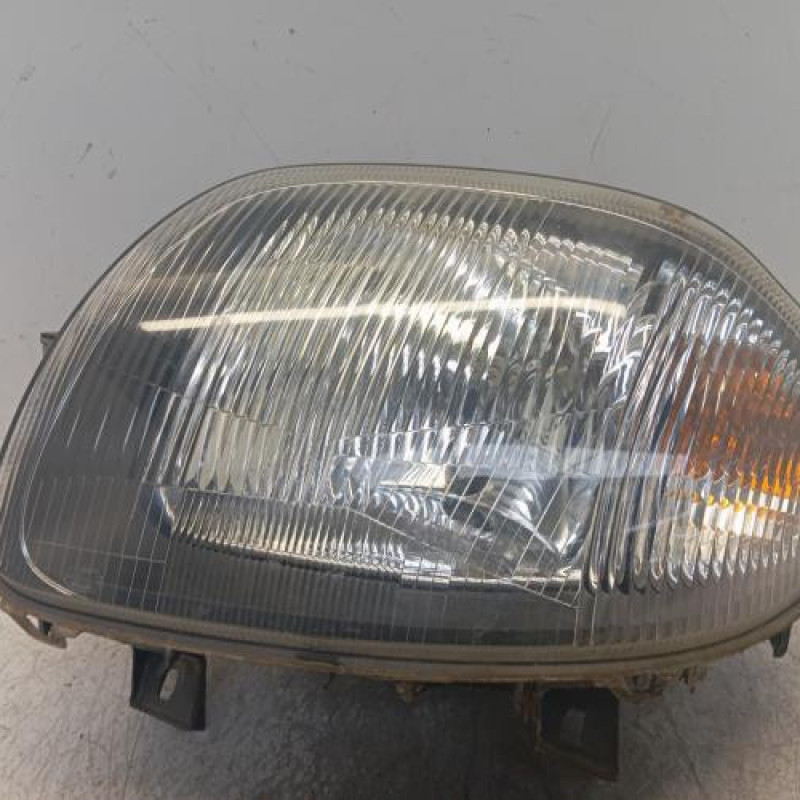 Optique avant principal gauche (feux)(phare) RENAULT CLIO 2