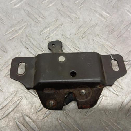 Serrure de hayon PEUGEOT 106