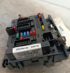 Boitier servitude moteur (BSM) PEUGEOT 206 Photo n°1