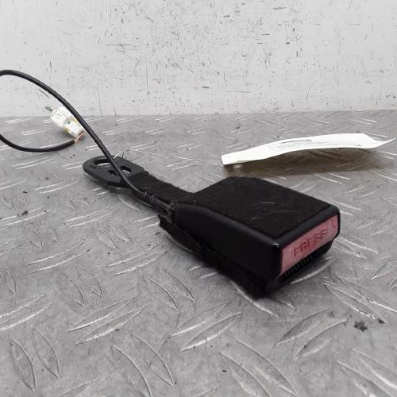 Attache ceinture avant gauche PEUGEOT 407